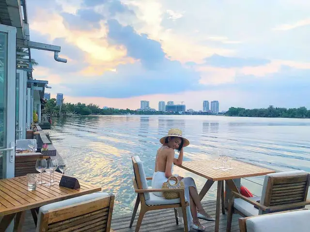 Khám Phá Top 10 Nhà Hàng Ven Sông Quận 2 – View Đẹp, Giá Hợp Lý Khám Phá Top 10 Nhà Hàng Ven Sông Quận 2 – View Đẹp, Giá Hợp Lý
