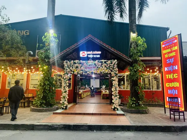 Nhà Hàng Việt Nam Gần Đây: Tổng Quan Các Địa Điểm Ẩm Thực Mới Mở, Xu Hướng Và Những Lựa Chọn Đáng Thử Nhà Hàng Việt Nam Gần Đây: Tổng Quan Các Địa Điểm Ẩm Thực Mới Mở, Xu Hướng Và Những Lựa Chọn Đáng Thử