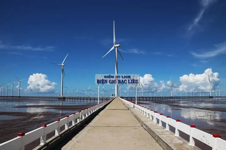Nhà Máy Điện Gió Bạc Liêu: Tổng Quan Và Giá Trị Du Lịch