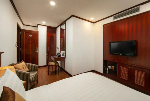 Top 10 Nhà Nghỉ Phố Cổ Hà Nội: Đánh Giá Chi Tiết & Bảng So Sánh Top 10 Nhà Nghỉ Phố Cổ Hà Nội: Đánh Giá Chi Tiết & Bảng So Sánh