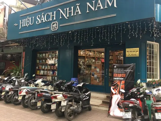 Khám Phá 7 Nhà Sách Uy Tín Nhất Tại Quận Cầu Giấy Cho Độc Giả