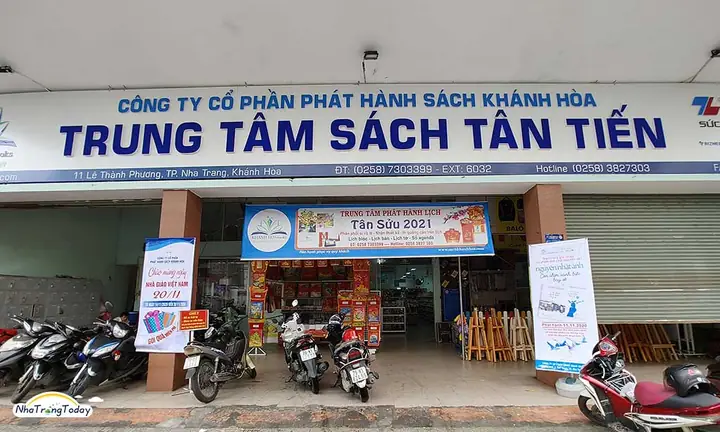 Nhà Sách Tân Tiến Nha Trang – Địa Chỉ Mua Sách Uy Tín Và Đa Dạng