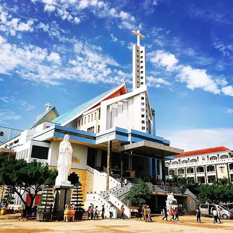 Khám Phá Nhà Thờ Cha Diệp: Địa Chỉ, Lịch Sử, Lưu Ý Hành Hương