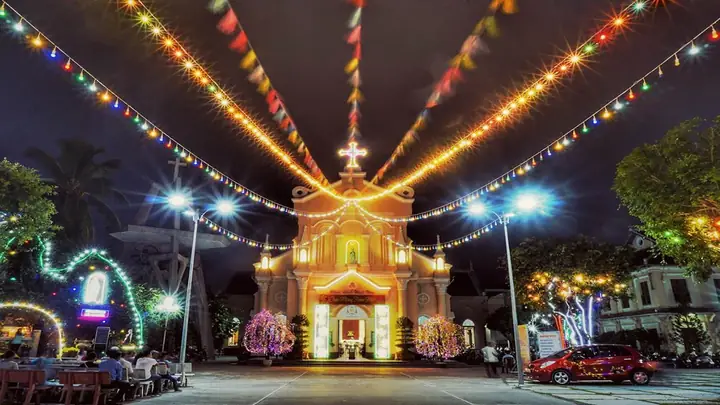 Nhà Thờ Chánh Tòa Cần Thơ: Lịch Sử, Kiến Trúc Và Vai Trò Trong Đời Sống Cộng Đồng Nhà Thờ Chánh Tòa Cần Thơ: Lịch Sử, Kiến Trúc Và Vai Trò Trong Đời Sống Cộng Đồng