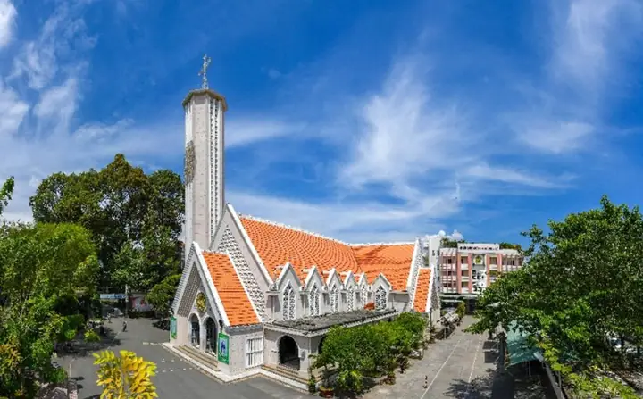 Nhà Thờ Kỳ Đồng: Địa Chỉ, Giờ Lễ & Thông Tin Chi Tiết