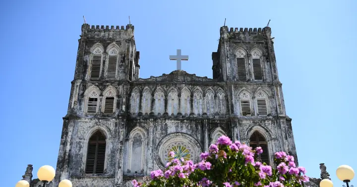 Khám Phá Lịch Sử Và Kiến Trúc Nhà Thờ Mằng Lăng – Di Sản Gothic Phú Yên