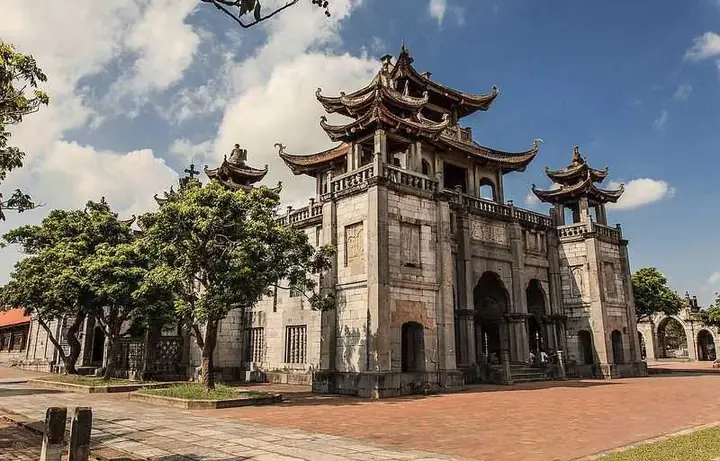 Nhà Thờ Phát Diệm Ninh Bình: Lịch Sử, Kiến Trúc Và Hoạt Động Cộng Đồng Nhà Thờ Phát Diệm Ninh Bình: Lịch Sử, Kiến Trúc Và Hoạt Động Cộng Đồng