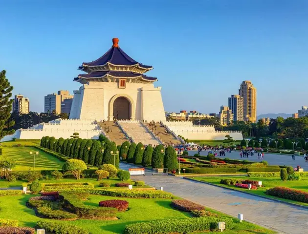 Khám Phá Đài Tưởng Niệm Tưởng Giới Thạch: Lịch Sử, Kiến Trúc, Trải Nghiệm Tham Quan
