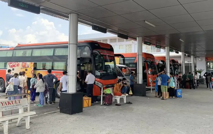 Nhà Xe Phương Trang Đà Nẵng Sài Gòn: Đánh Giá Toàn Diện Từ Giá Vé Đến Trải Nghiệm Thực Tế