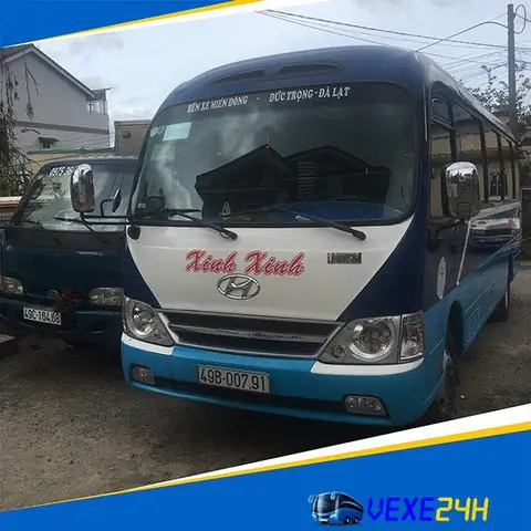 Đánh Giá Nhà Xe Xinh Xinh: Tiện Nghi, Giá Vé & Lịch Trình