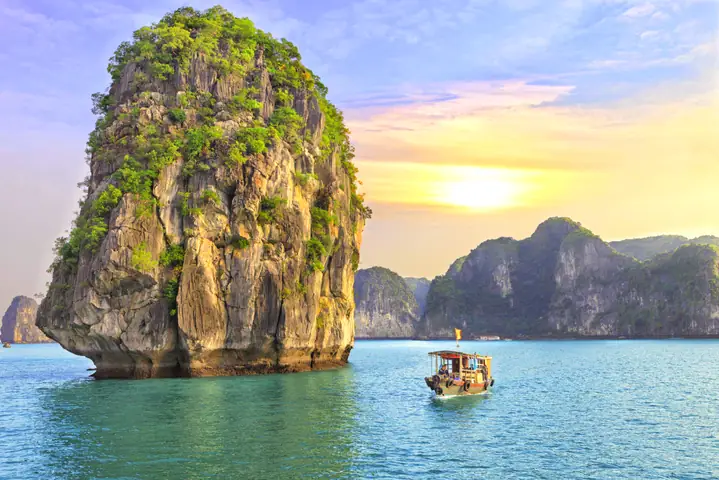 Cảnh Đẹp Việt Nam: 25 Điểm Đến Đáng Để Khám Phá Nhất Cảnh Đẹp Việt Nam: 25 Điểm Đến Đáng Để Khám Phá Nhất