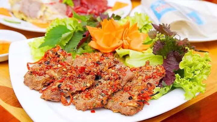 Thịt Dê Làm Món Gì Ngon: 15 Công Thức Đơn Giản Cho Gia Đình