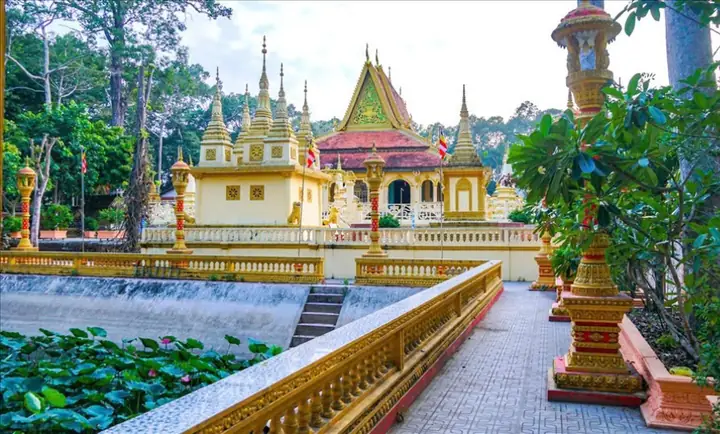 Khám Phá 7 Ngôi Chùa Đẹp Khmer Ở Trà Vinh Cho Du Khách