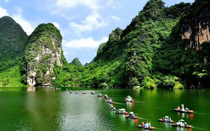 Du Lịch Ninh Bình Nên Đi Tháng Mấy? Bảng Chi Tiết Theo Từng Thời Điểm