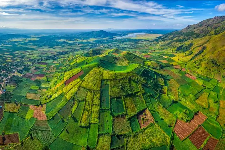 Top 10 Ngọn Núi Lửa Nổi Tiếng Việt Nam Cho Người Yêu Địa Chất