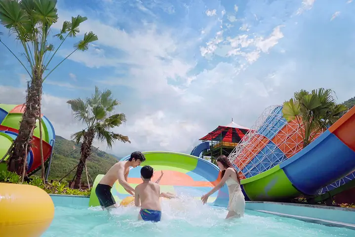 Núi Thần Tài Hot Springs Park: Trải Nghiệm Suối Nước Nóng Đẳng Cấp Tại Đà Nẵng Núi Thần Tài Hot Springs Park: Trải Nghiệm Suối Nước Nóng Đẳng Cấp Tại Đà Nẵng