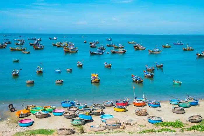 Phân Thiết Tắm Biển Ở Đâu: Hướng Dẫn Chi Tiết Lựa Chọn Địa Điểm An Toàn Và Tiện Nghi Cho Gia Đình