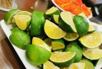 Pho 10 Ly Quoc Su: Review Chi Tiết Nhà Hàng Phở Nổi Tiếng Hà Nội