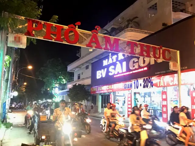 Khám Phá 12 Điểm Ăn Ngon Nhất Phố Ẩm Thực Quận 6 – Đường Ẩm Thực Nổi Bật