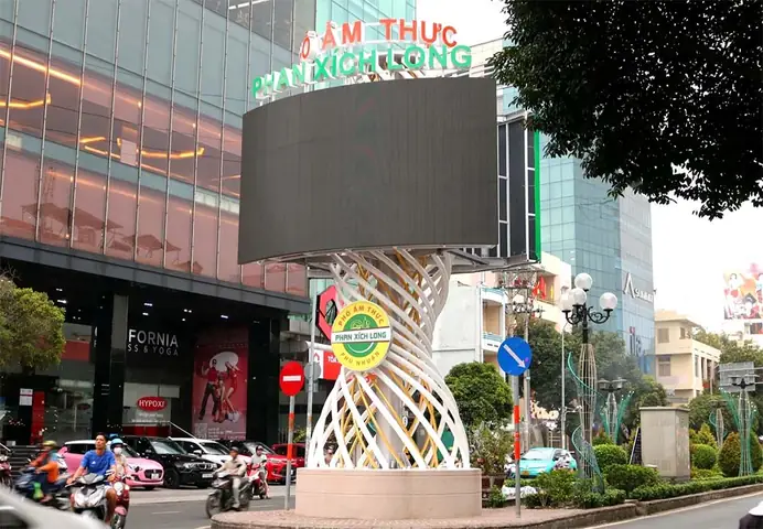 Top 12 Quán Ăn Ngon Phố Ẩm Thực Phan Xích Long Cho Thực Khách Top 12 Quán Ăn Ngon Phố Ẩm Thực Phan Xích Long Cho Thực Khách