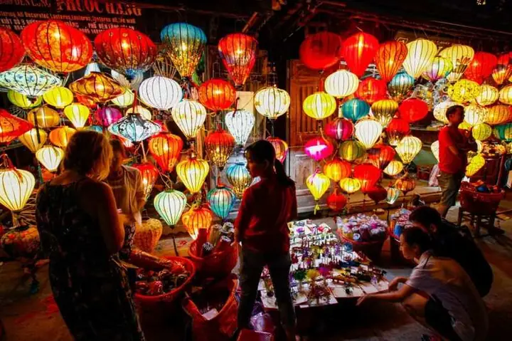 Phố Cổ Hội An Về Đêm: Bí Quyết Trải Nghiệm Đầy Màu Sắc Phố Cổ Hội An Về Đêm: Bí Quyết Trải Nghiệm Đầy Màu Sắc