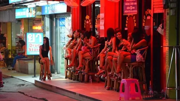 Khu Đèn Đỏ Sài Gòn: Bí Mật Phố Nhật Lê Thánh Tôn