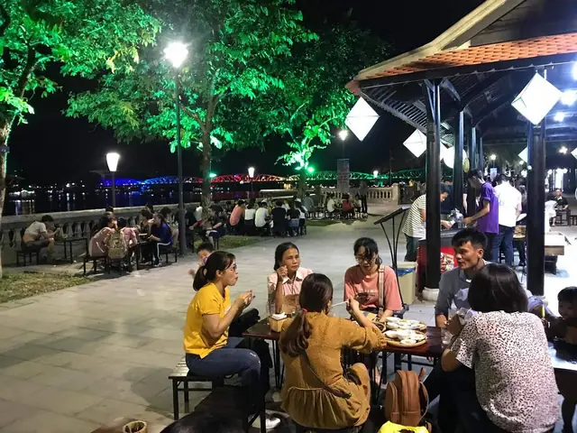 Khám Phá Phố Đi Bộ Nguyễn Đình Chiểu: Lịch Sử, Địa Điểm & Lưu Ý Tham Quan Khám Phá Phố Đi Bộ Nguyễn Đình Chiểu: Lịch Sử, Địa Điểm & Lưu Ý Tham Quan