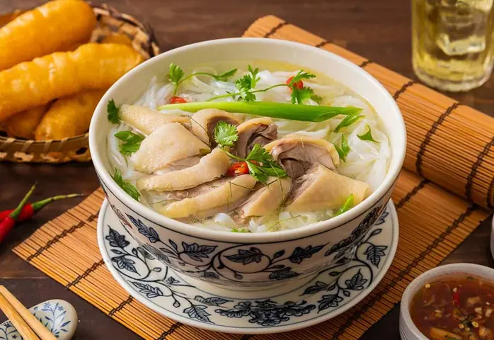 Khám Phá 15 Quán Phở Gà Hà Nội Ngon Nhất Cho Tín Đồ Ẩm Thực