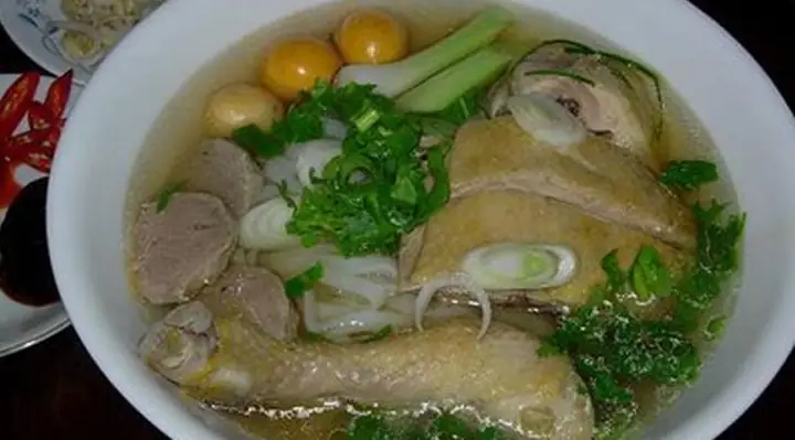 Khám Phá 10 Quán Phở Gà Ngon Hải Phòng Cho Tín Đồ Ẩm Thực Khám Phá 10 Quán Phở Gà Ngon Hải Phòng Cho Tín Đồ Ẩm Thực