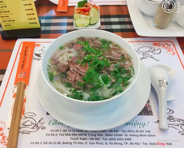 Phở 10 Lý Quốc Sư: Cẩm Nang Trải Nghiệm & Đánh Giá Khách Quan