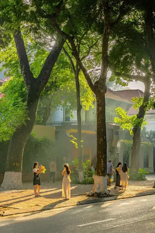 Phố Phan Đình Phùng Hà Nội: Lịch Sử, Điểm Đến Và Trải Nghiệm