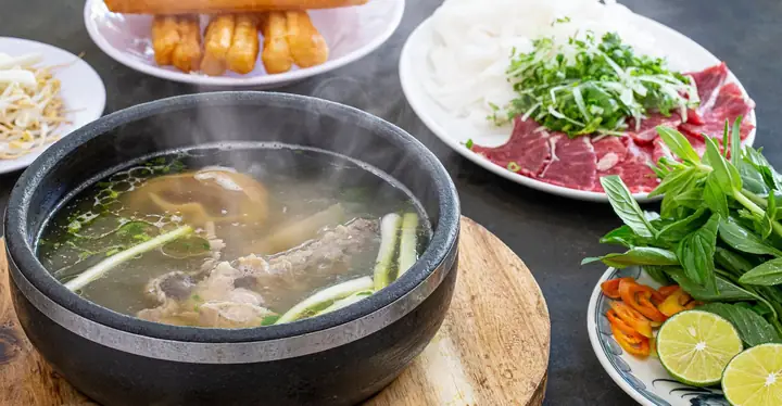Phở Thố Đá Trần Quốc Toàn – Hướng Dẫn Toàn Diện Về Món Ăn Và Địa Chỉ Thưởng Thức Phở Thố Đá Trần Quốc Toàn – Hướng Dẫn Toàn Diện Về Món Ăn Và Địa Chỉ Thưởng Thức