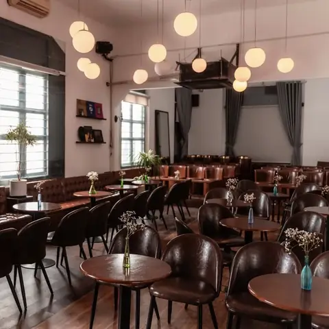 Khám Phá Vừng Ơi Mở Ra – Quán Cafe Nhạc Sống Tại Quận 3
