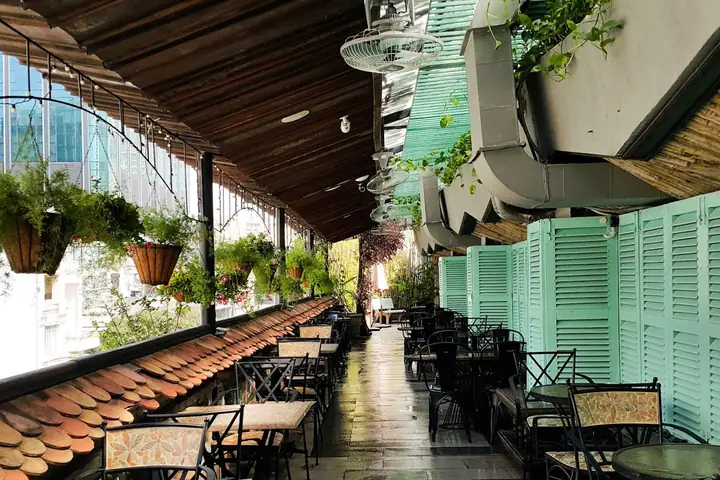 Khám Phá Cô Ba Sài Gòn – Quán Cà Phê Vintage Cho Fan Hoài Cổ