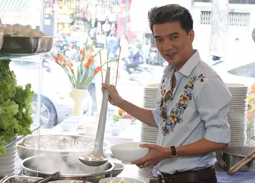 Top 10 Quán Ăn Nổi Tiếng Do Người Nổi Tiếng Sở Hữu Tại Vn