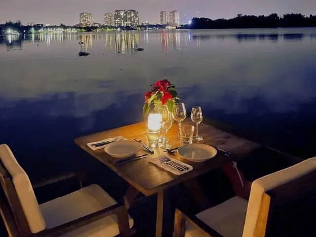 Khám Phá 15 Quán Ăn Quận 2 Ngon, View Đẹp & Giá Hợp Lý