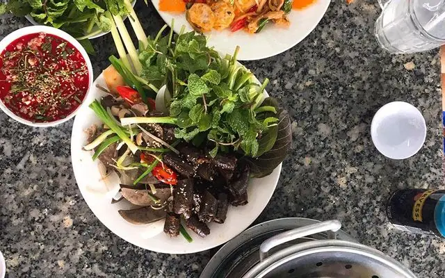 Khám Phá Quán Ăn Gia Đình Bạn Tôi – Đặc Sản Dê Tươi & Chi Nhánh Nổi Bật
