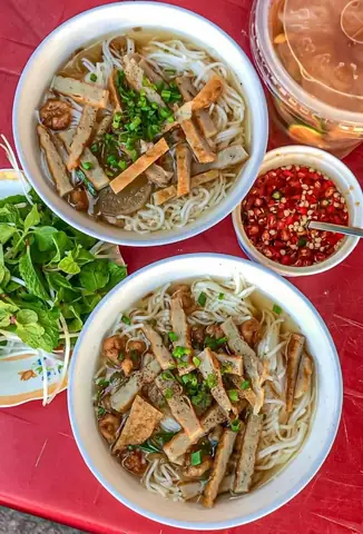 Khám Phá Top Quán Ăn Phú Quý Cho Du Khách Yêu Hải Sản