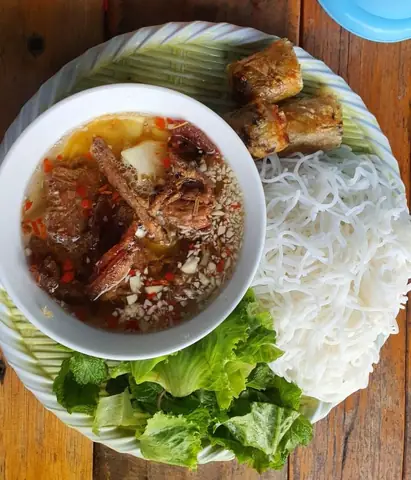 Khám Phá Top Quán Ăn Phú Quý Cho Du Khách Yêu Hải Sản Khám Phá Top Quán Ăn Phú Quý Cho Du Khách Yêu Hải Sản