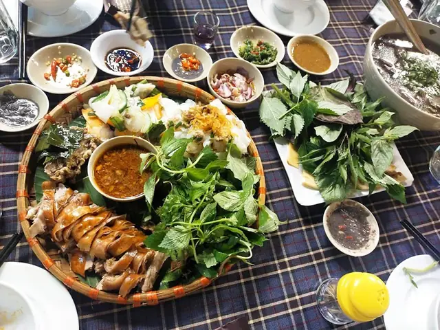 Khám Phá 12 Quán Ăn Ngon Buôn Ma Thuột Cho Thực Khách Địa Phương Khám Phá 12 Quán Ăn Ngon Buôn Ma Thuột Cho Thực Khách Địa Phương
