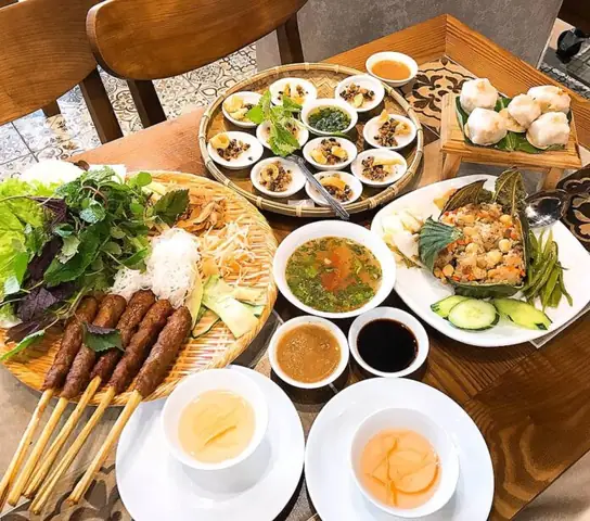 Khám Phá 20 Quán Ăn Ngon Gần Đây – Địa Điểm Ăn Uống Hàng Đầu Khám Phá 20 Quán Ăn Ngon Gần Đây – Địa Điểm Ăn Uống Hàng Đầu