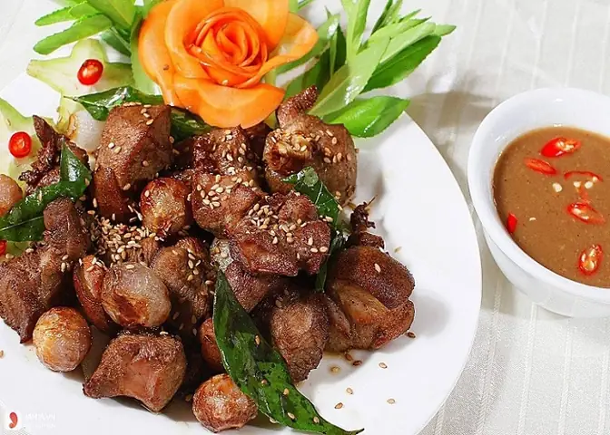 Đánh Giá 7 Quán Ăn Ngon Ở Buôn Ma Thuột: Thiên Đường Ẩm Thực Tây Nguyên