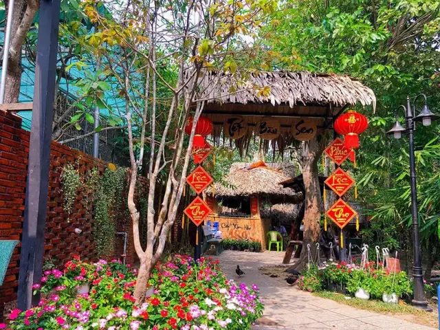 Khám Phá Quán Ăn Sân Vườn Bàu Sen – Địa Chỉ, Menu & Trải Nghiệm