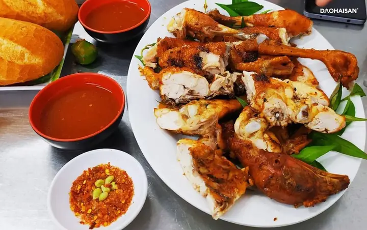 Bình Thạnh Ăn Gì? 12 Quán Ngon Cho Sinh Viên Bình Thạnh Ăn Gì? 12 Quán Ngon Cho Sinh Viên