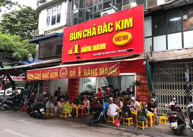 Đánh Giá Chi Tiết 4 Quán Bún Chả Hà Nội Gần Đây: So Sánh Chân Thực Về Hương Vị & Trải Nghiệm