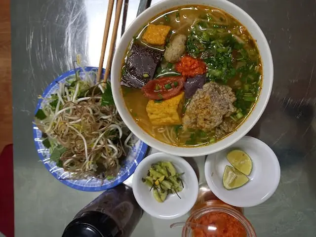 Khám Phá 15 Quán Bún Riêu Ngon Nhất Hà Nội Cho Tín Đồ Ẩm Thực