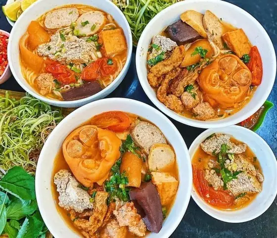 Khám Phá 15 Quán Bún Riêu Ngon Nhất Hà Nội Cho Tín Đồ Ẩm Thực