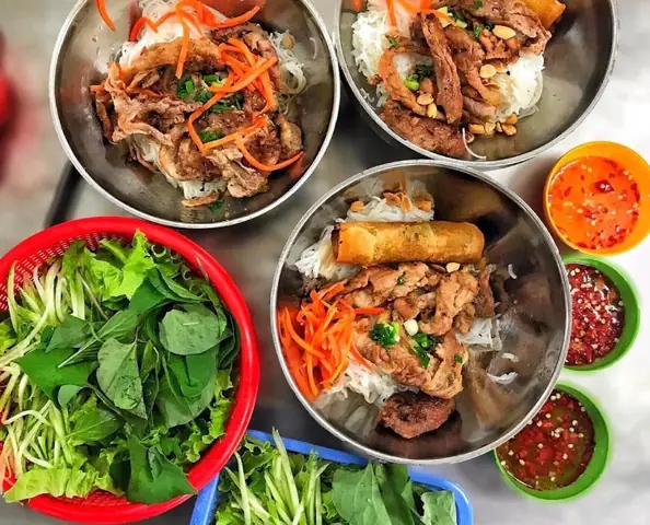 Khám Phá 10 Quán Bún Thịt Nướng Sài Gòn Ngon Nhất Cho Fan Ẩm Thực Khám Phá 10 Quán Bún Thịt Nướng Sài Gòn Ngon Nhất Cho Fan Ẩm Thực