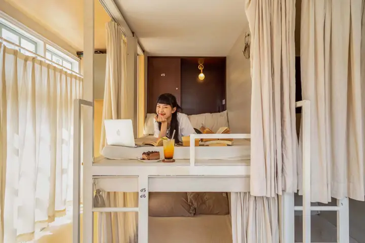 Top 10 Quán Cafe Giường Nằm Hot Sài Gòn Cho Người Yêu Thư Giãn