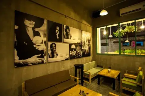 Top 10 Quán Cà Phê Đẹp Nhất Quận 1: Đánh Giá Chi Tiết & Bảng So Sánh
